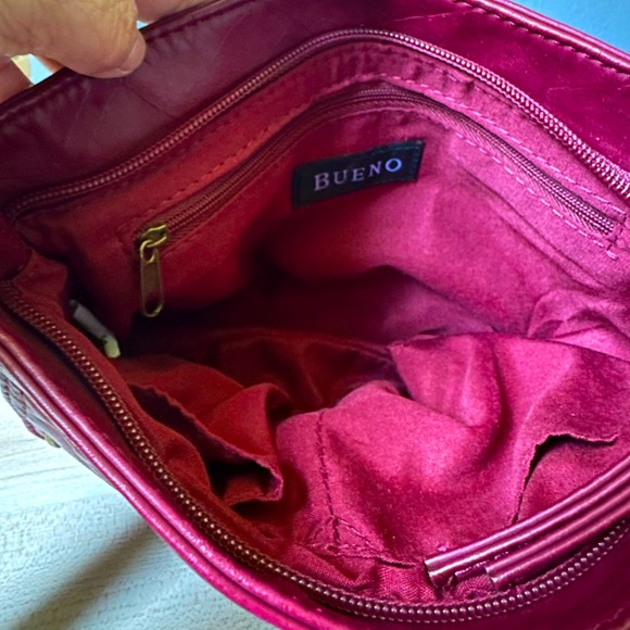 BUENO CROSSBODY MAROON BAG. - Picture 11 of 14